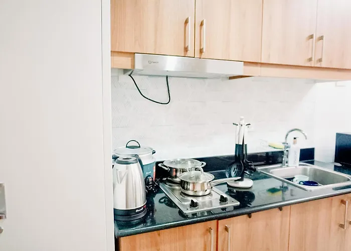 Stylish Makati 1br W Balcony Netflix And Fast Wifi Aparthotel Manilla