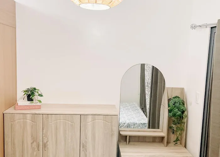 Stylish Makati 1br W Balcony Netflix And Fast Wifi