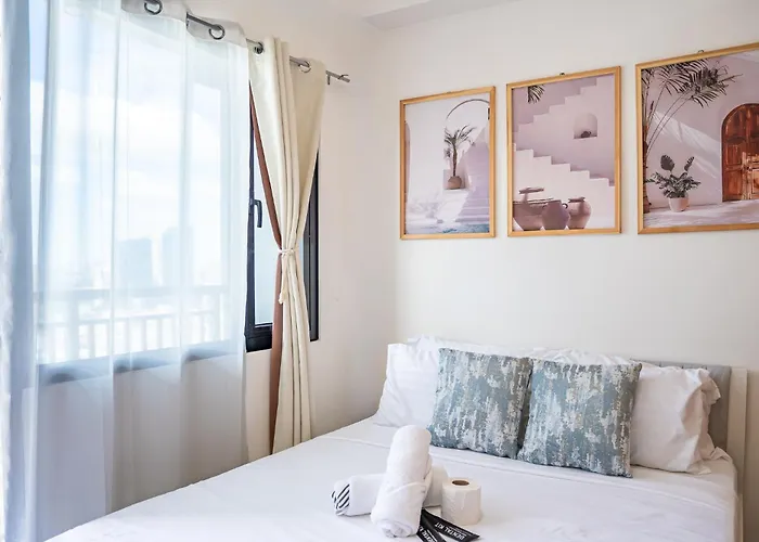 Stylish Makati 1br W Balcony Netflix And Fast Wifi 3*