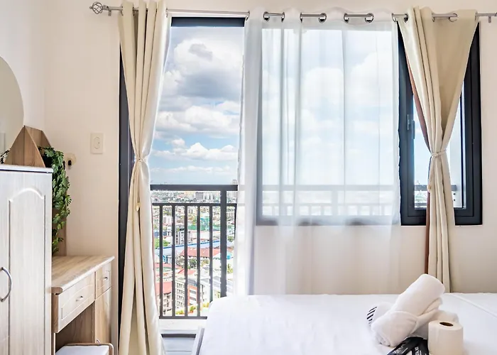 Stylish Makati 1br W Balcony Netflix And Fast Wifi Aparthotel